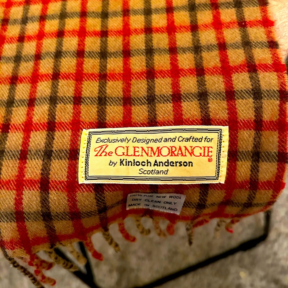 100% Wool Scarf. Sharp!